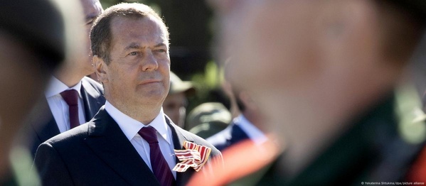 Медведєв пом'якшив риторику щодо ядерної ескалації після Трампа
