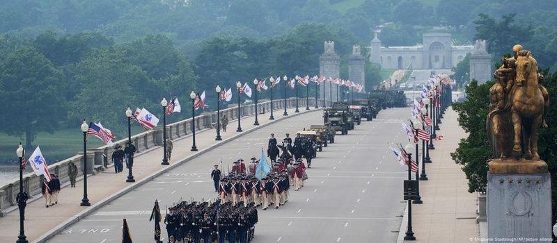 Військовий парад у Вашингтоні: 250-річчя армії США