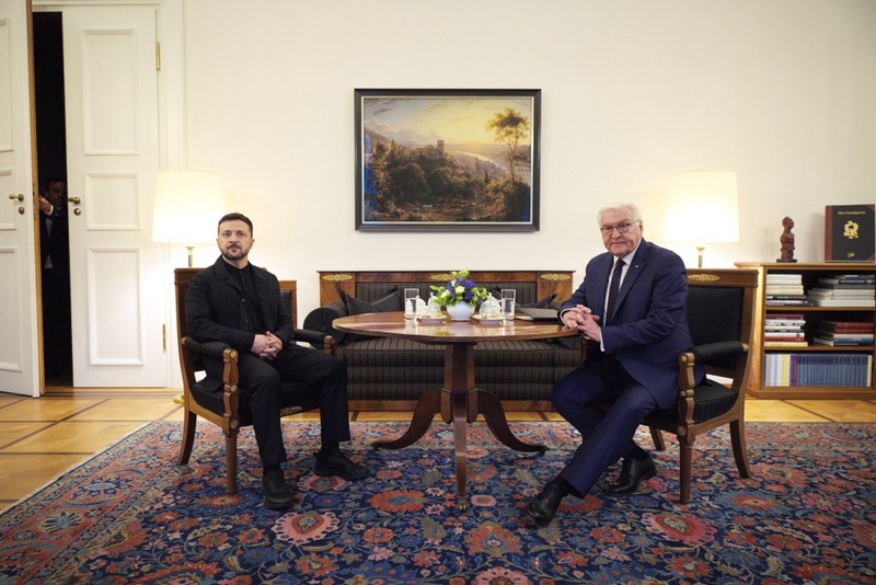 Зеленський та Штайнмаєр обговорили підтримку України