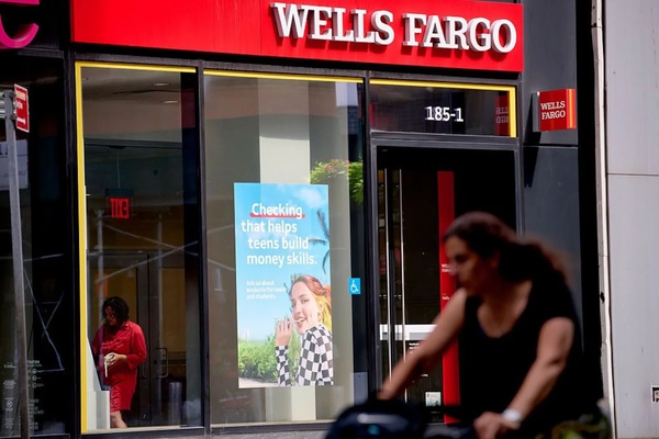 В Wells Fargo підтвердили заборону на виїзд банкіра з Китаю