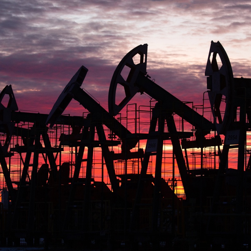 Ціни на нафту обвалилися через відмову Саудівської Аравії