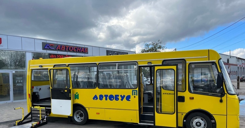 Закупівля шкільних автобусів: УкрАвто Житомир виграло тендер