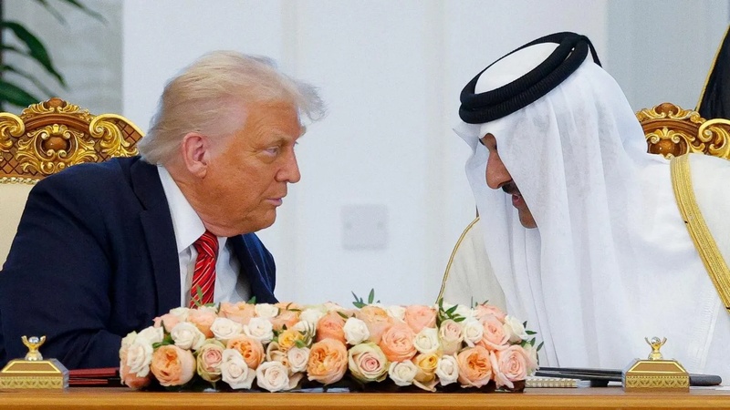 Трамп та літак з Катару: політичні наслідки та реакції