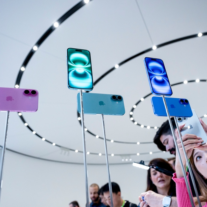 Трамп пригрозив Apple митом 25% за виробництво iPhone в Індії