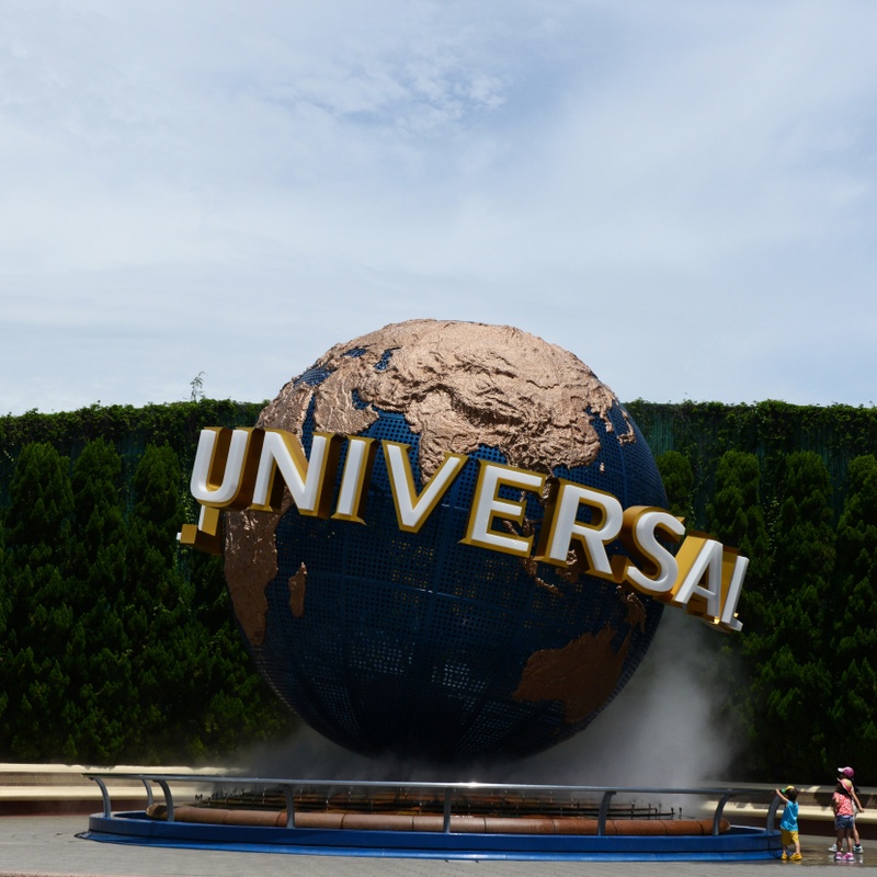 ЄС розгляне поглинання Downtown Music Universal Music Group