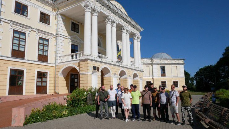 Екскурсія для ветеранів: відвідування музею та гастрономічні традиції