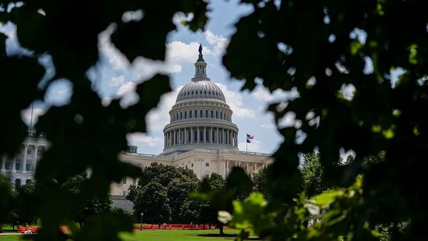Сенат США: суперечки навколо податкового законопроекту Трампа