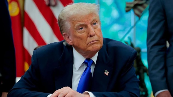 Трамп наказав збільшити кількість офіцерів для депортації