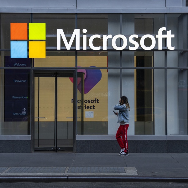 Microsoft планує скоротити тисячі робочих місць через витрати