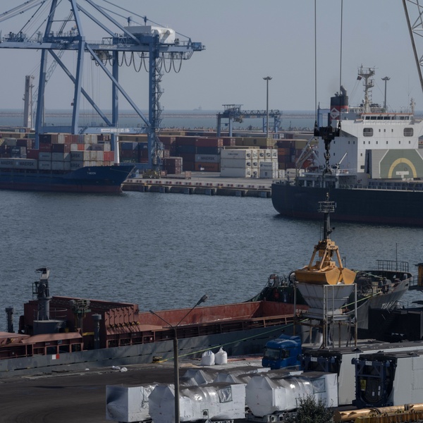 Експорт через український морський коридор зменшився на 45%