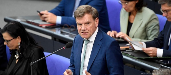 Німеччина оголосила про нову військову допомогу Україні